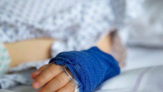 Lo operano per un tumore al cervello ma il cancro non c’è, bimbo di 4 resta invalido a vita: condannato l’ospedale