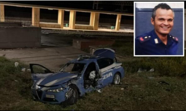 Suv contro volante della polizia: muore un agente, un altro è grave
