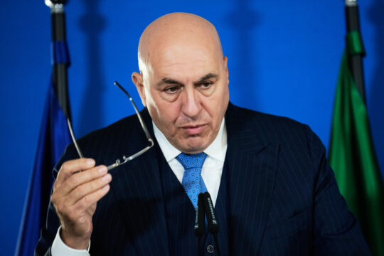 Crosetto sulla leva militare obbligatoria: “Sì se lo deciderà il Parlamento”