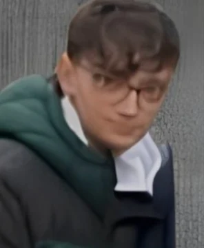 16enne ucciso davanti a un bar: fermati un ventenne, il fratello e il padre