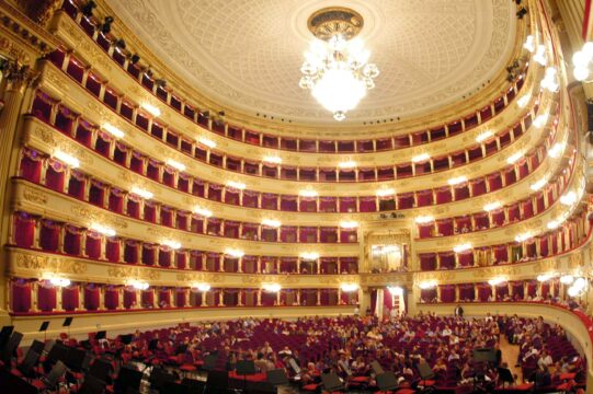 Il Tribunale annulla il licenziamento della maschera, aveva gridato “Palestina libera” in teatro