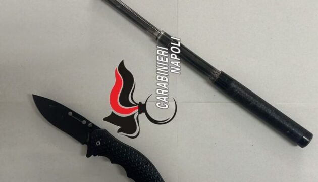 Tre minori in giro con coltello e manganello: fermati su uno scooter senza patente