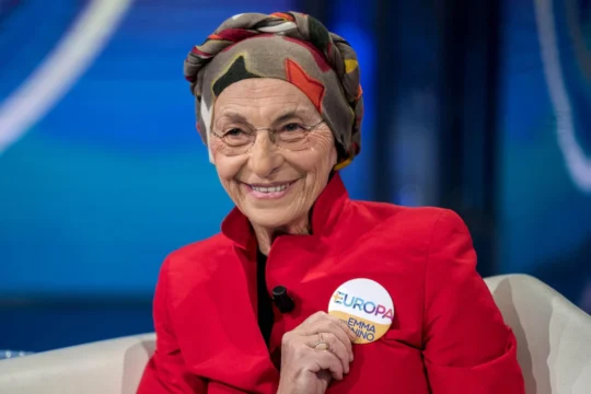 Emma Bonino lascia l’ospedale: condizioni stabili dopo una settimana di ricovero