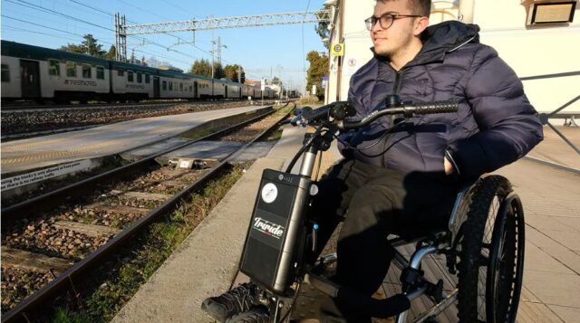 Rubano la carrozzina al campione di handbike Davyd Andriyesh: “È il mezzo per la mia autonomia”