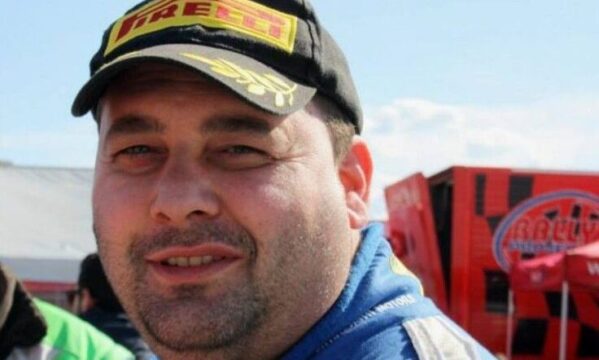 Tragedia Rally, pilota 44enne Simone Girolami muore in auto a fine corsa. Gli amici: “Continua a correre lassù”