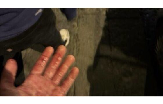 Tifosi accoltellati nella notte, scatta l’allerta massima in città