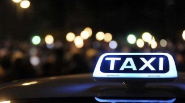 Tassista salva due ragazze inseguite da sconosciuti di notte