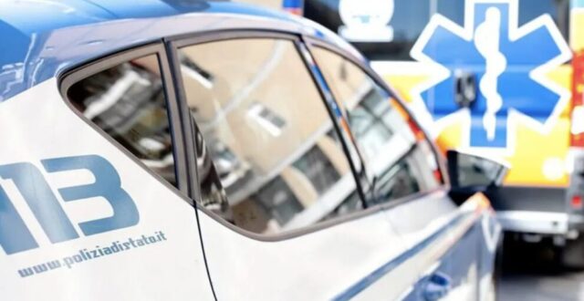 Partorisce in ambulanza verso l’ospedale: la bimba nasce morta, indagini in corso