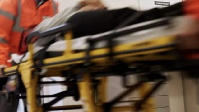 Ha un forte mal di testa a scuola e muore a 12 anni per emorragia cerebrale