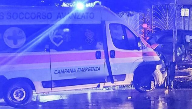 Pugnala l’ex compagna 24enne a schiena e gambe, poi tenta il suicidio