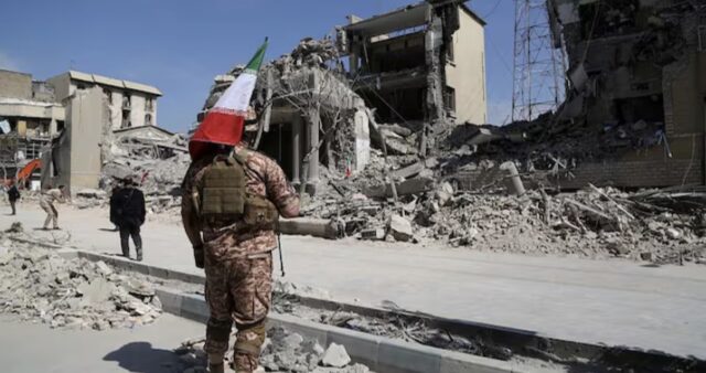 Iran, escalation senza tregua: Teheran minaccia l’Europa, vertice urgente al Quirinale