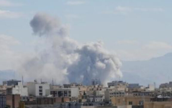 Iran, “cintura di fuoco” su Teheran: il conflitto si intensifica