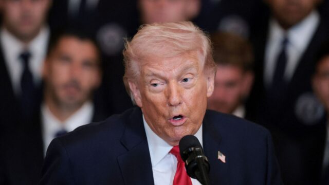 Guerra in Medio Oriente, la minaccia di Trump: “Colpiremo l’Iran molto duramente. Non farà più il bullo”