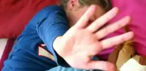 Giovane disabile abusato sessualmente dal branco: tre arresti