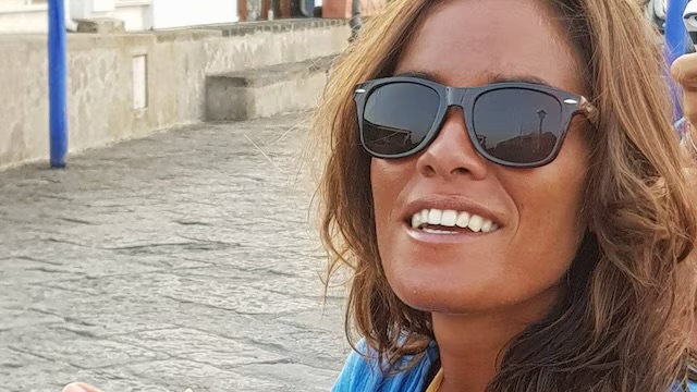 Morta a soli 40 anni Adriana Schiavo: la giornalista lascia il marito e un figlio