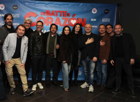 “Mi batte il corazon”, boom d’incassi per il film di Peppe Iodice: primo tra gli italiani e miglior media assoluta all’esordio