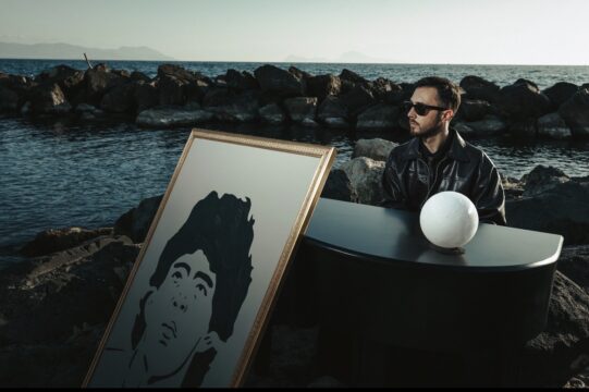 “Figl’ d’’a luna” il nuovo album di Moonaciè: poesia, musica ed elogio della notte per un sound colto e contemporaneo. La presentazione dal vivo domenica 22 marzo a Napoli