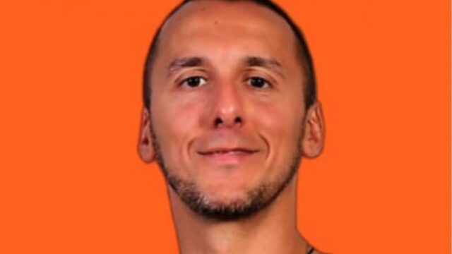 Esce con il cane e viene ucciso a colpo di pistola in strada: indagini in corso