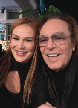 LEOPOLDO MASTELLONI ED EVA HENGER SPECIAL GUEST DE l’AMORE E’ A SOSTEGNO DI SAVE THE CHILDREN