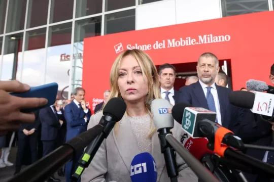 Meloni, solidarietà a Trump: “Non c’è spazio per odio e fanatismo”