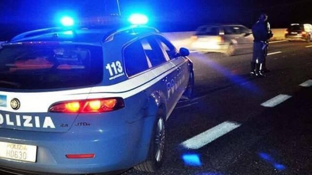 27enne aggredisce la compagna davanti alla figlia: ritrovata in strada ricoperta di sangue