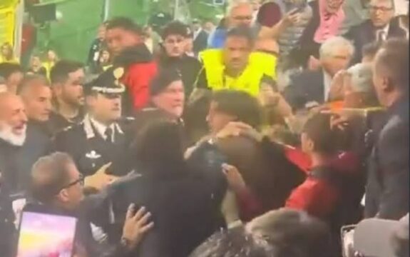 Semifinale playoff Serie B finisce in rissa sugli spalti: coinvolti dirigenti e familiari