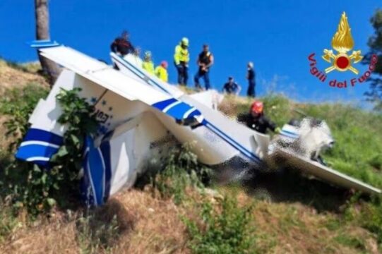 Ultraleggero precipita dopo il decollo: morto il pilota Guido Barbi