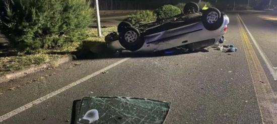Speronano un’auto con famiglia a bordo che poi si ribalta: arrestati due 18enni