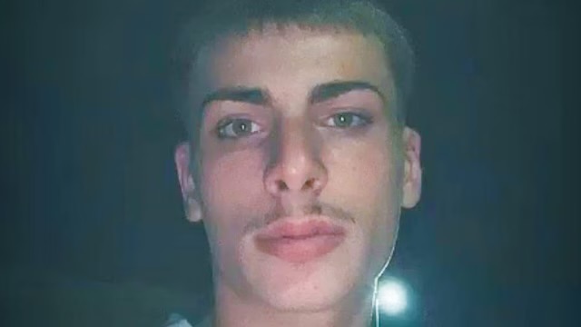 Ucciso a 21 anni Lorenzo Spasiano per una lite al calcetto: “Un fallo da gioco dietro l’esecuzione”