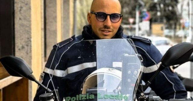 Agente Polizia Locale muore durante un inseguimento in auto: fermate le due persone alla guida del suv