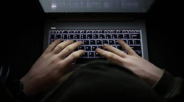 Propaganda neonazista e odio online: 52enne finisce sotto indagine