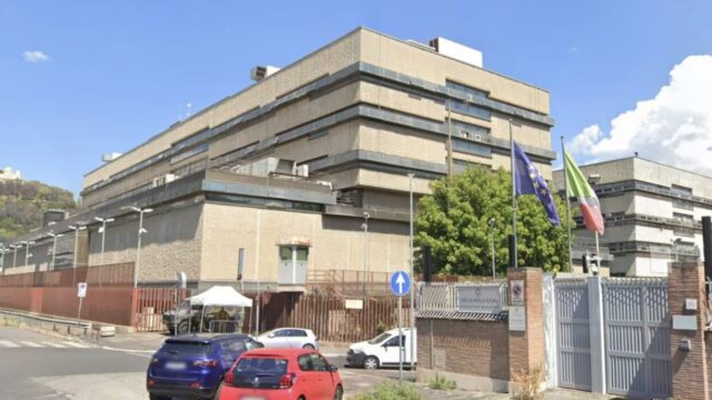 Fa drogare la figlia minorenne per stuprarla: 45enne condannato a 10 anni di carcere