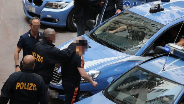 Rapito, picchiato e minacciato: 11 arresti per il sequestro di un commerciante
