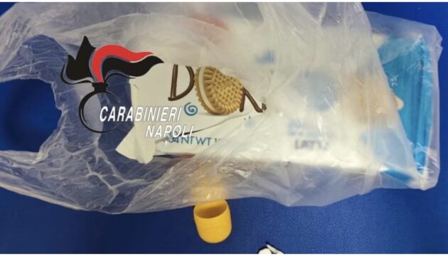 Cocaina nascosta nel pacco di biscotti: consegna ‘speciale’ sventata all’ospedale