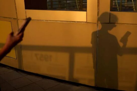 Arrestata 17enne: nelle chat inneggiava all’Isis e parlava di martirio
