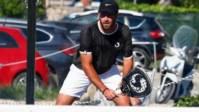 Tragico incidente a bordo di uno scooter: morto maestro di tennis di 28 anni