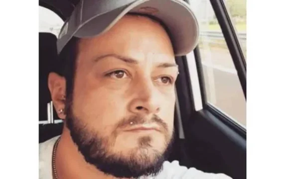 Driver muore durante una consegna a Piacenza: era l’ultimo giorno del suo contratto