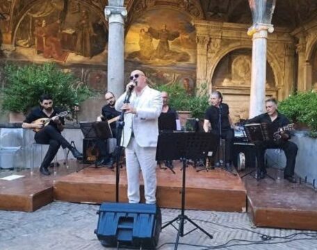 “Pisapia & Gruppo Smeraldo” nel Chiostro di Santa Maria La Nova