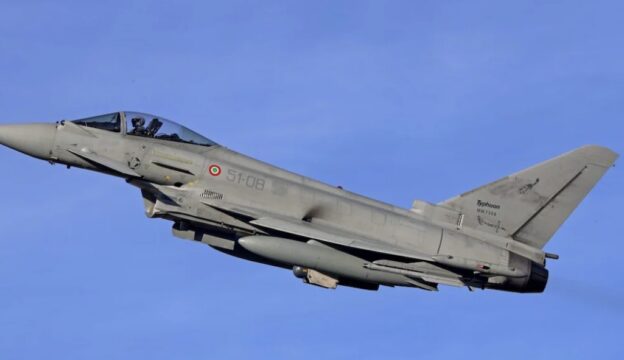 Eurofighter italiano colpito durante un raid in Arabia Saudita: Crosetto, “Nessun militare ferito”