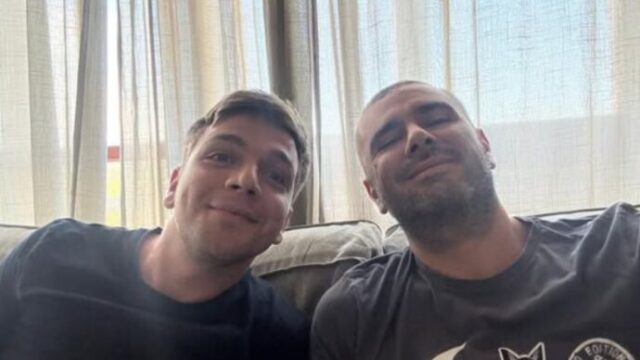 Alessandro Di Battista dimesso dall’ospedale: “Finalmente sono a casa. Grazie ai medici e al personale”