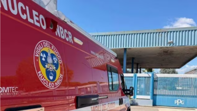 Incidente in uno stabilimento chimico, sostanze disperse nell’aria: controlli e zona rossa