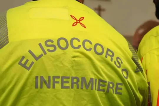 Un operaio di 20 anni muore in un incidente sul lavoro