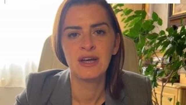 La sindaca di Perugia denuncia le offese ricevute online: “La libertà di espressione non è quella di umiliare e minacciare”