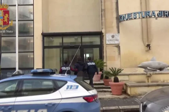 Propaganda jihadista e contatti con presunti membri dell’Isis, minorenne collocata in comunità