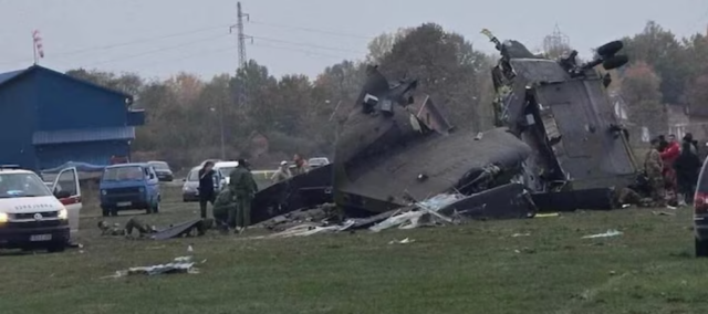 Elicottero militare italiano precipita durante una missione, il sindaco: “Tre morti e dodici feriti”