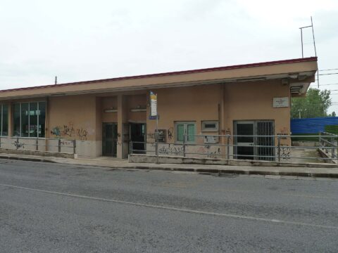 Napoli, furto di rame alla stazione Vesuvio-De Meis: ascensori e scale mobili fuori uso